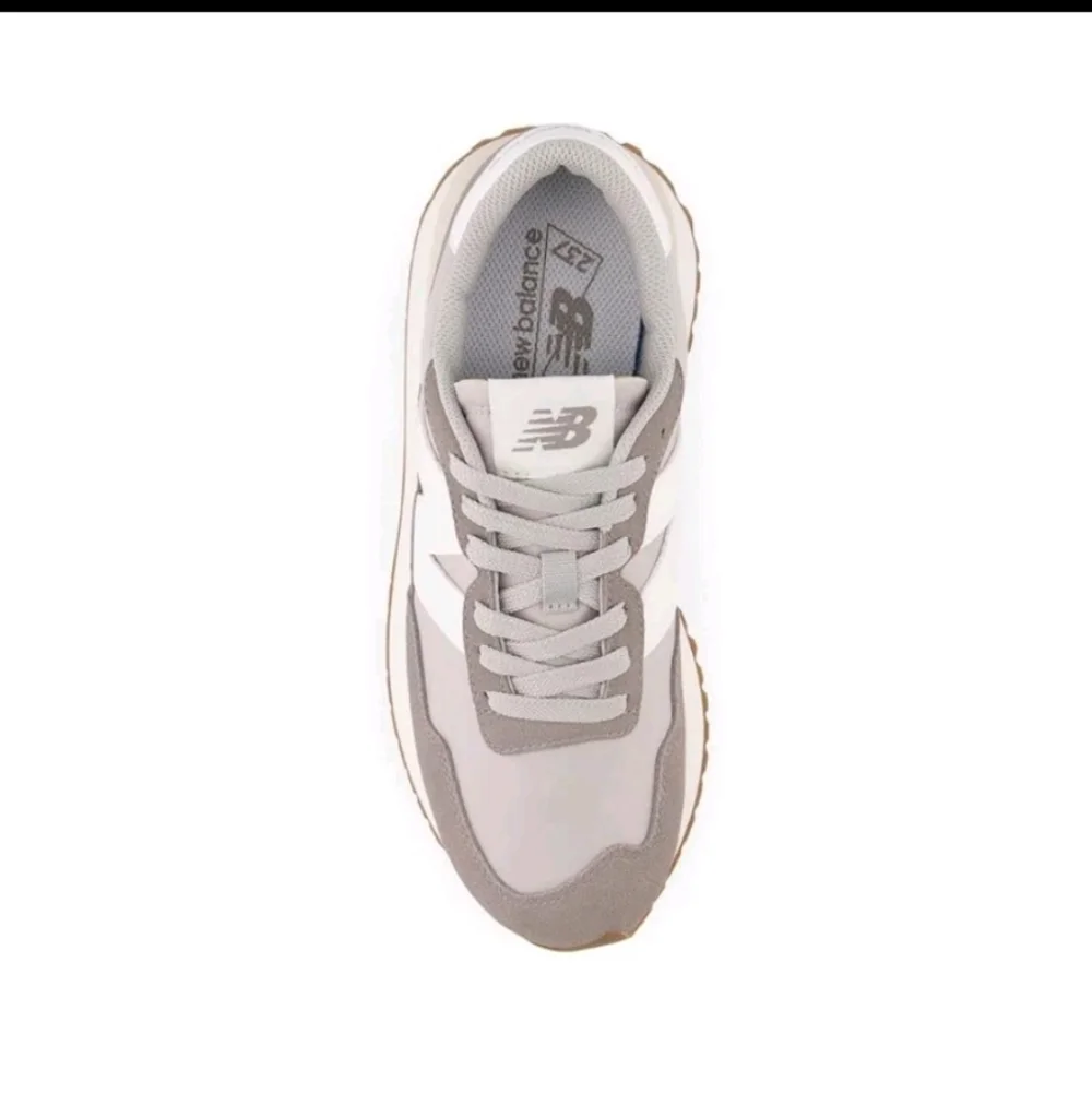 New Balance Women's 327 Lightweight Running Shoe Marble Head/Rain Cloud/Sea Salt - Picture 2 of 9